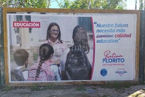 El Litoral Los carteles de Florito que se instalaron en varios lugares de Santa Fe y Rosario.