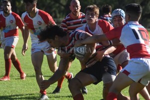 Luis Cetraro Santa Fe Rugby goleó a Provincial en el debut del TRL 2022