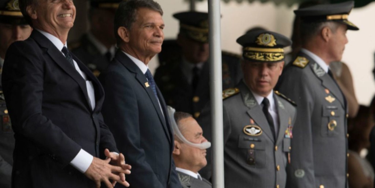 Jair Bolsonaro destituyó al presidente de Petrobras por no frenar las subidas de los combustibles
