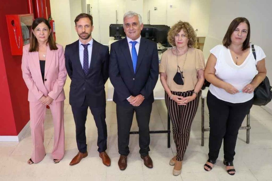 ELLITORAL_442002 |  Gentileza Gobierno Provincial Somaglia con dirigentes de los colegios de toda la provincia con varios temas en agenda.