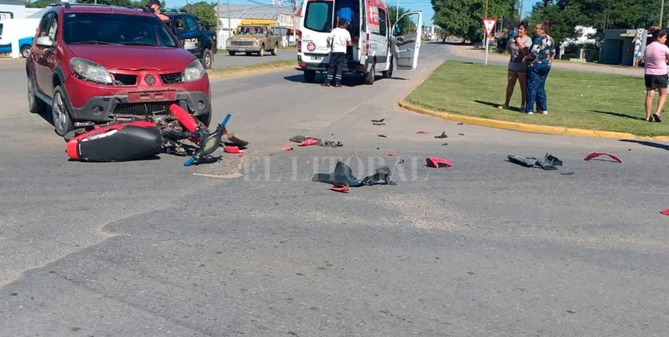 Dos motociclistas accidentados en Coronda