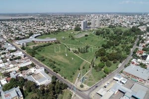 ELLITORAL_452209 |  Fernando Nicola (Drone) La intervención integral de las 7 hectáreas del mayor pulmón verde de la ciudad iniciará en mayo y estiman que finalizará entre septiembre y octubre.