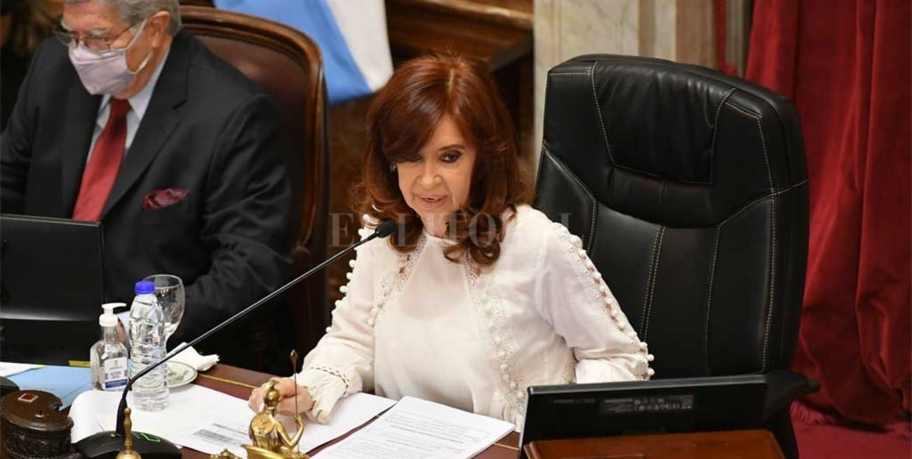 Jugada de Cristina Kirchner para llegar a Magistratura: dividió el bloque oficialista en Senado