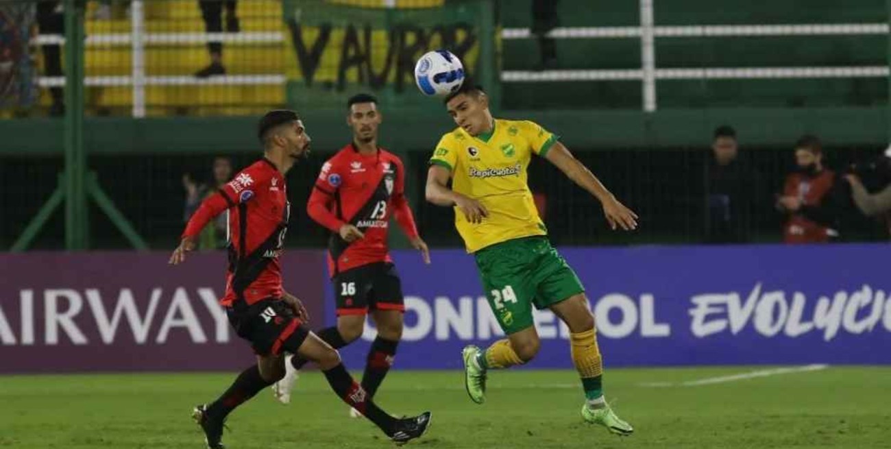 Defensa y Justicia perdió ante Goianiense por 1 a 0 en Varela 
