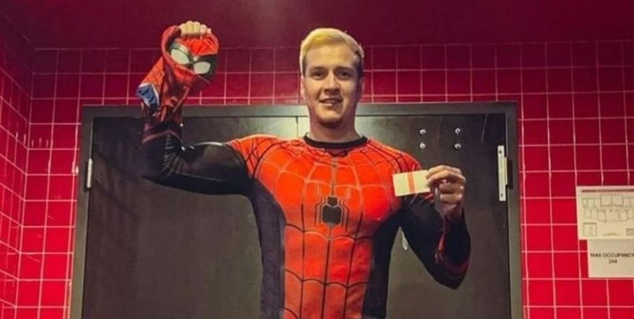 Un mexicano fue a ver "Spider-Man: Sin camino a casa" 292 veces y estableció un récord Guinness