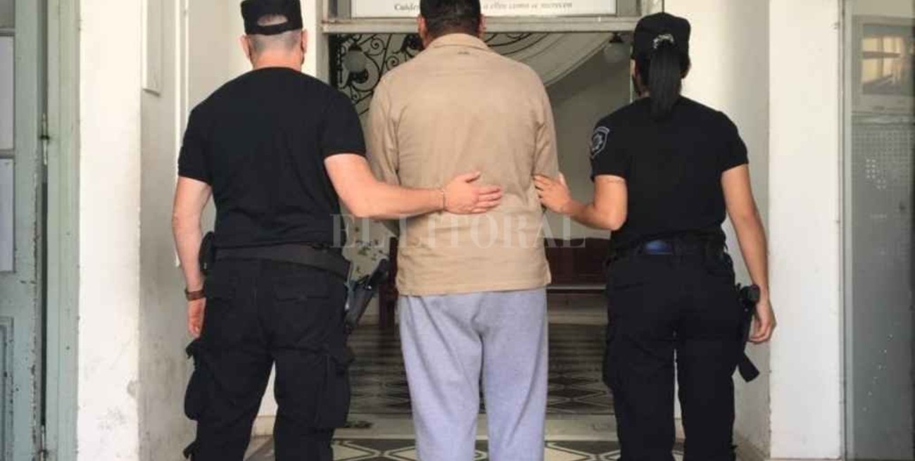Detienen a un hombre acusado de violar a sus cuatro hijos