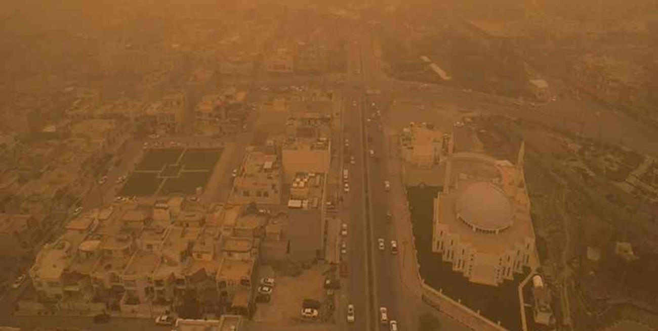 Irak nuevamente afectado por una una nueva tormenta de arena que provocó el cierre de los aeropuertos