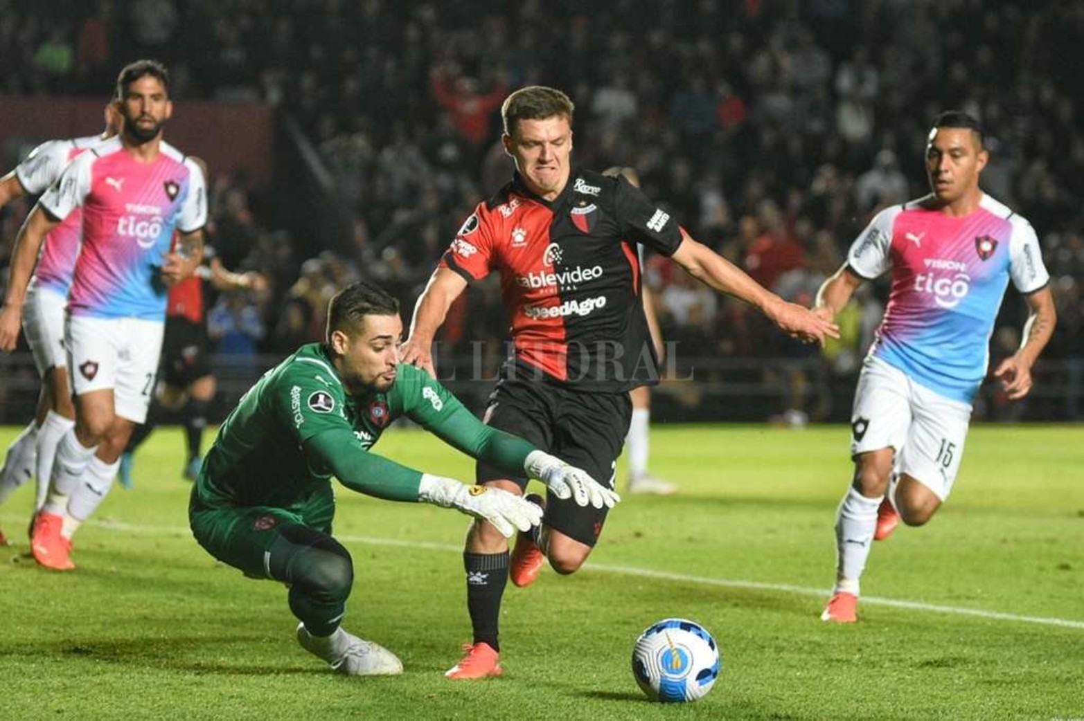 Copa Libertadores Colon - Cerro Porteño
  El primer tiempo