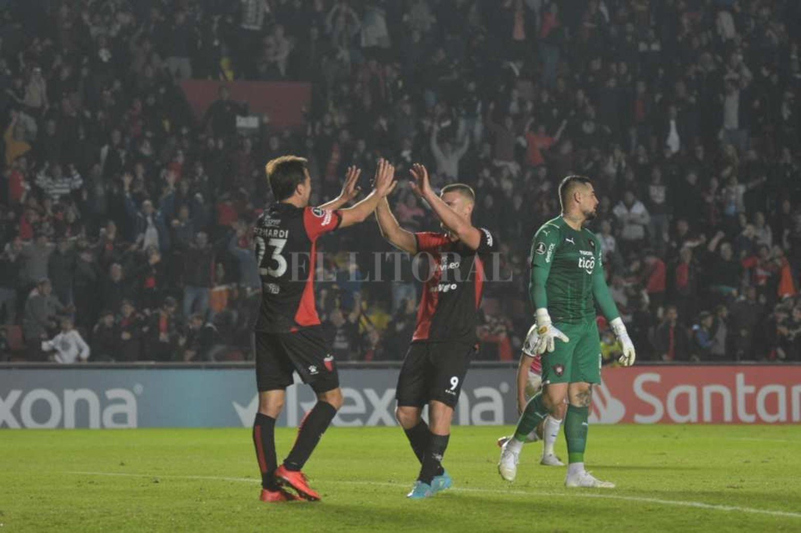 Copa Libertadores 2022 Colón - Cerro Porteño 
Segundo Tiempo y el festejo del gol de Christian Bernardi