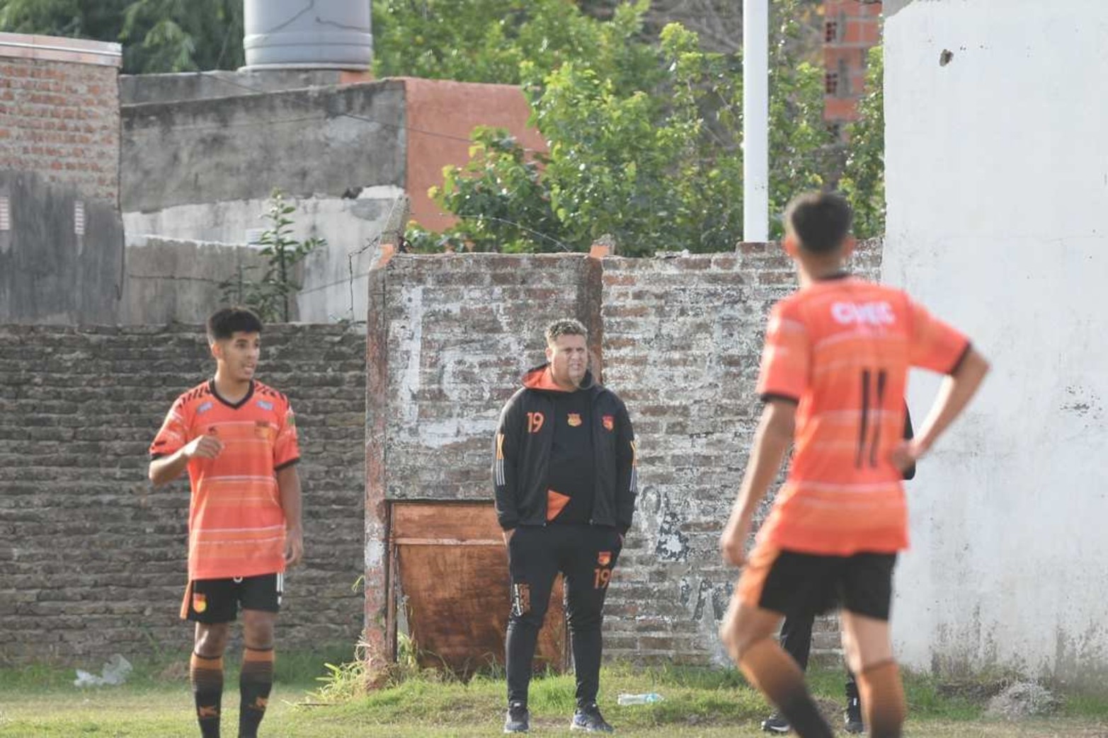 Liga Santafesina de fútbol. Las Flores enfrentó a Colón de San Justo.