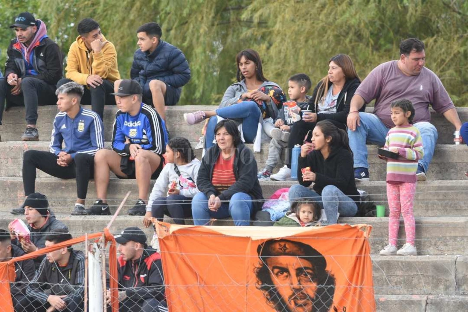Liga Santafesina de fútbol. Las Flores enfrentó a Colón de San Justo.
