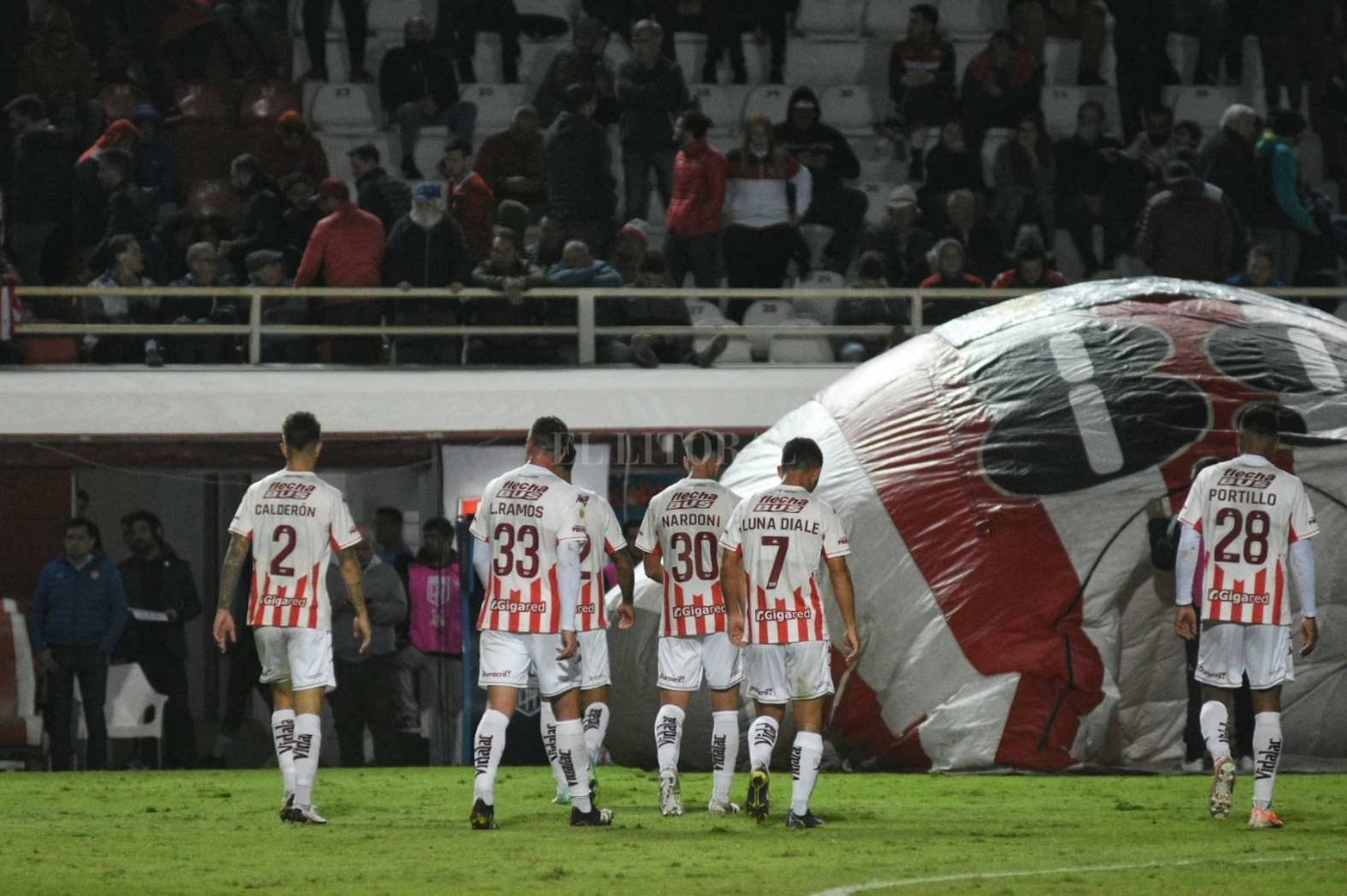 Unión perdió 2 a 1 frente a Defensa y Justicia (cuarta derrota consecutiva en el torneo local) y no pudo ingresar a los cuartos de final de la  Liga Profesional de fútbol.