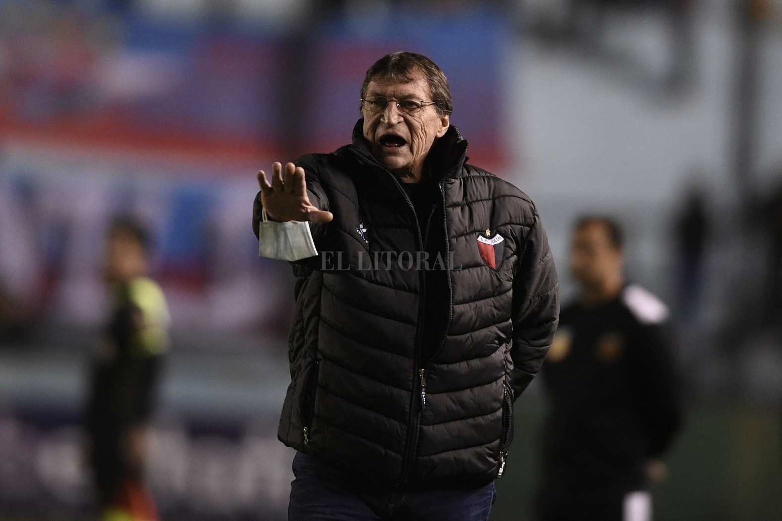 Colón perdió 2 a 0 frente a Arsenal y se despidió de la siguiente fase del torneo. Lleva 9 encuentros sin ganar en la Liga Profesional.