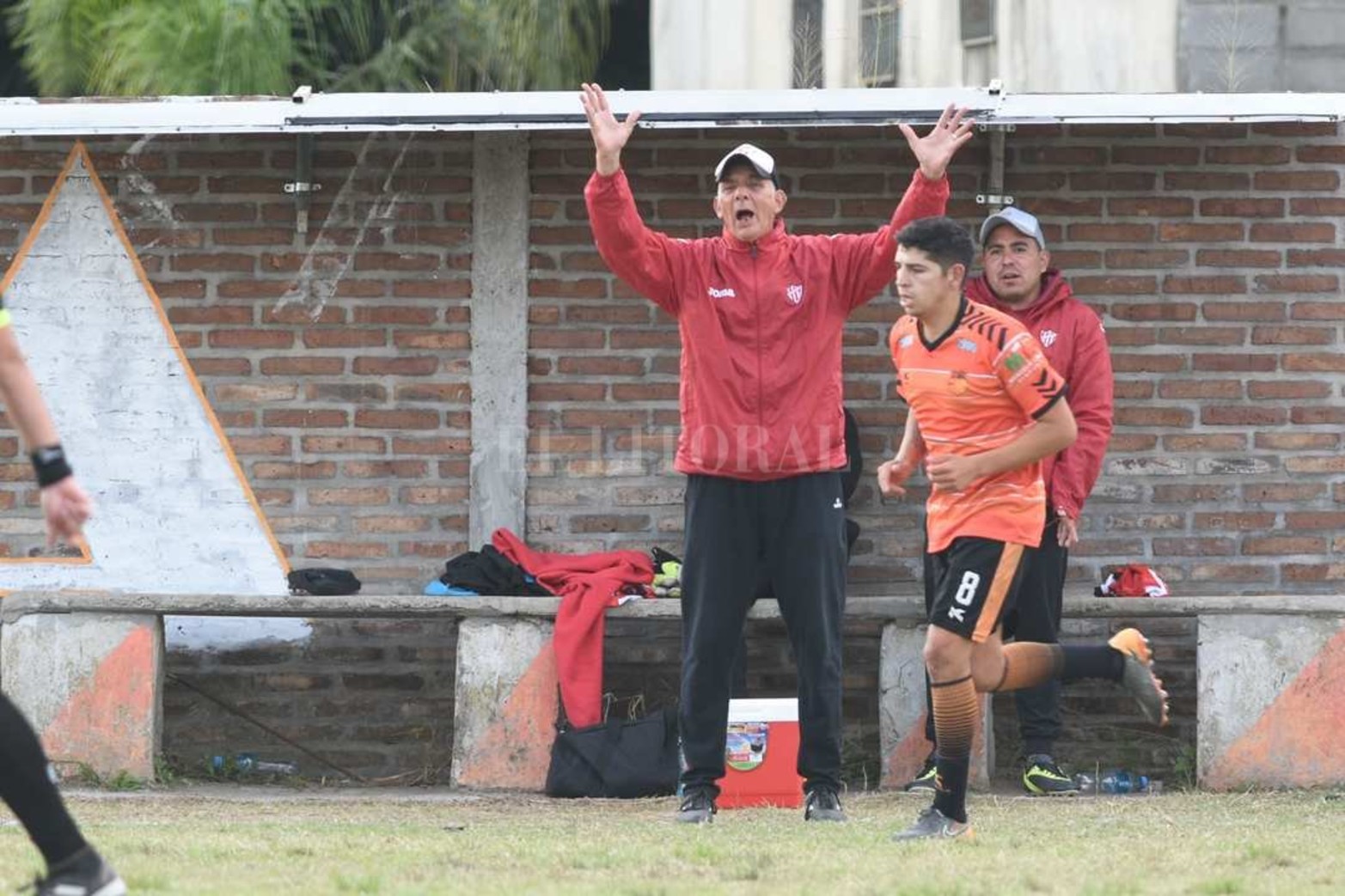 Liga Santafesina de fútbol. Las Flores enfrentó a Colón de San Justo.
