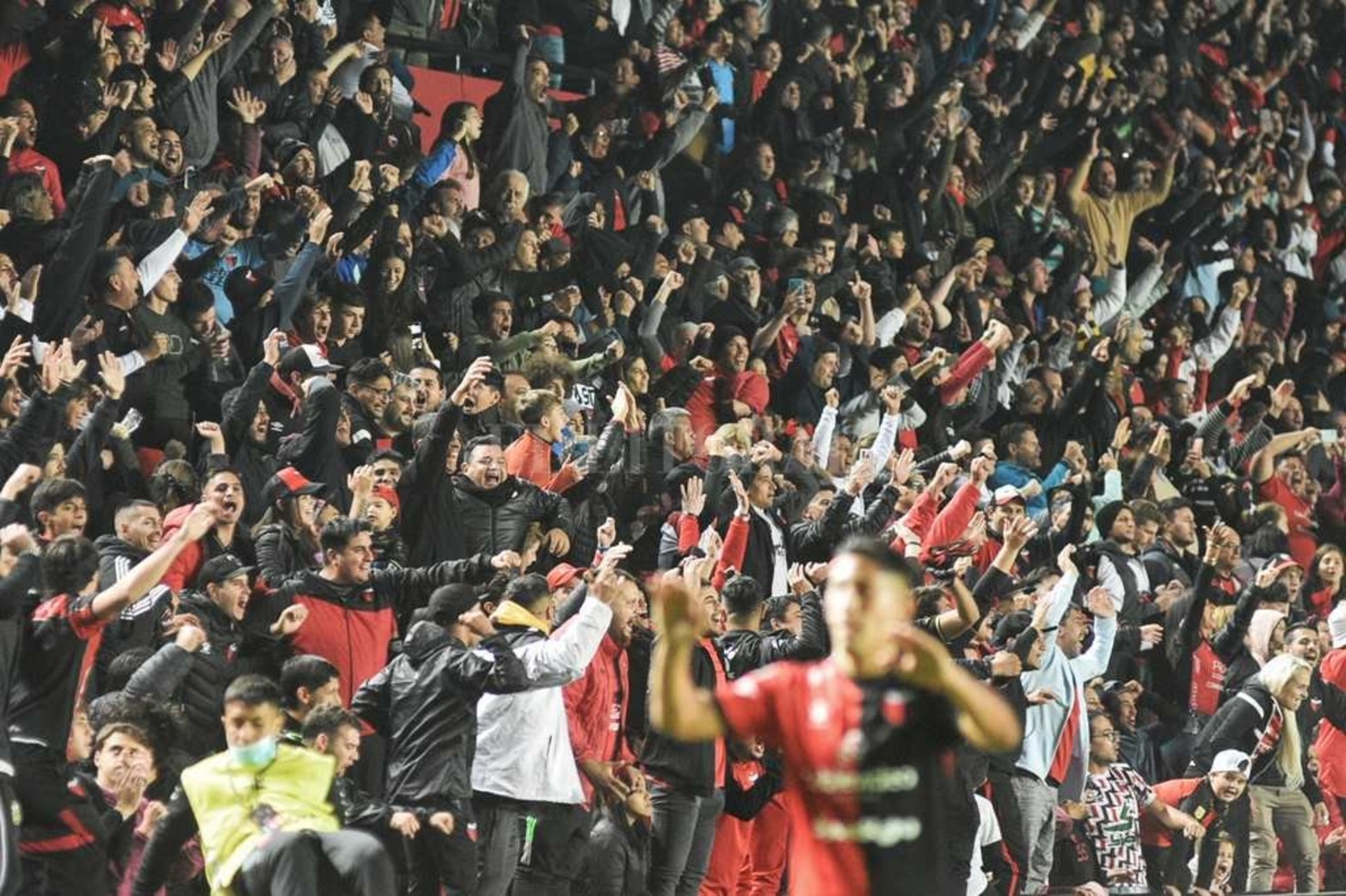 Copa Libertadores 2022 Colón - Cerro Porteño 
Final del segundo tiempo y los festejos de Colón