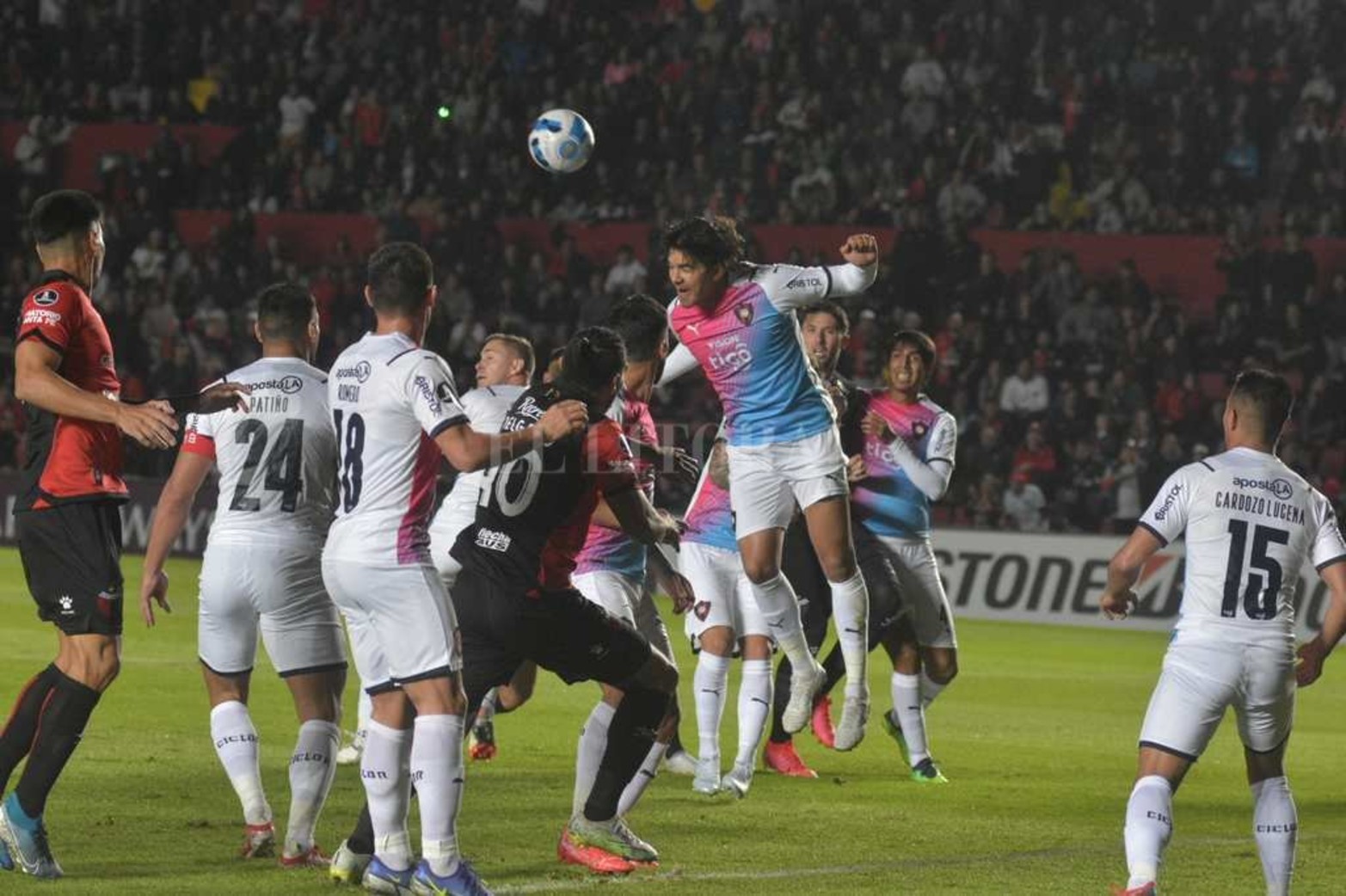 Copa Libertadores Colon - Cerro Porteño
  El primer tiempo
