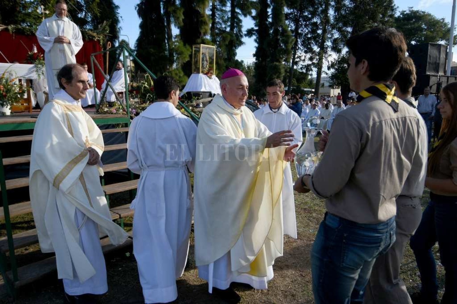 Miles de fieles celebraron a la Virgen de Guadalupe en la ciudad de Santa Fe.