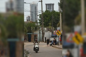 Mauricio Garín CASADORES DE IMÁGENES - Contrastes