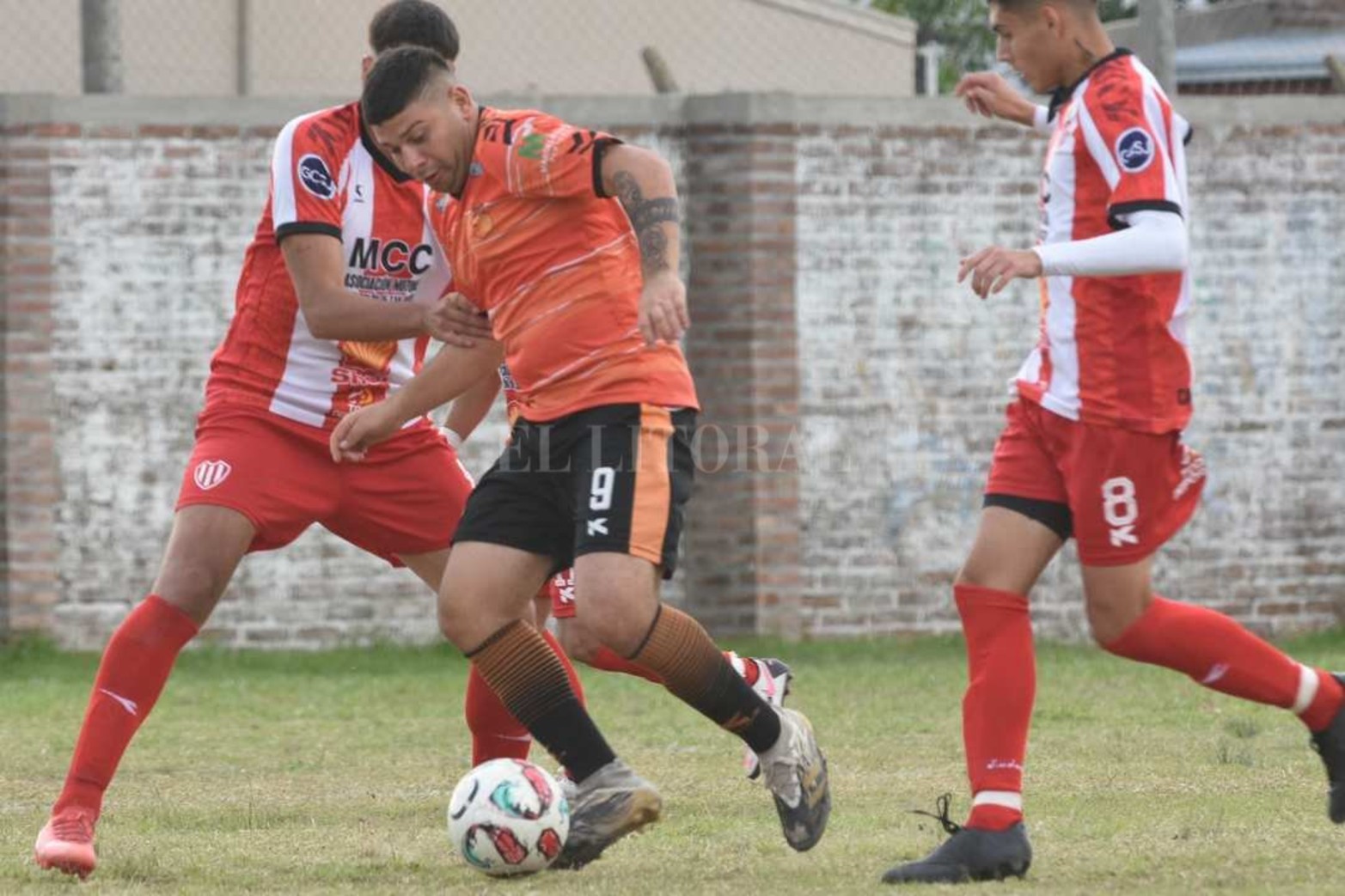 Liga Santafesina de fútbol. Las Flores enfrentó a Colón de San Justo.