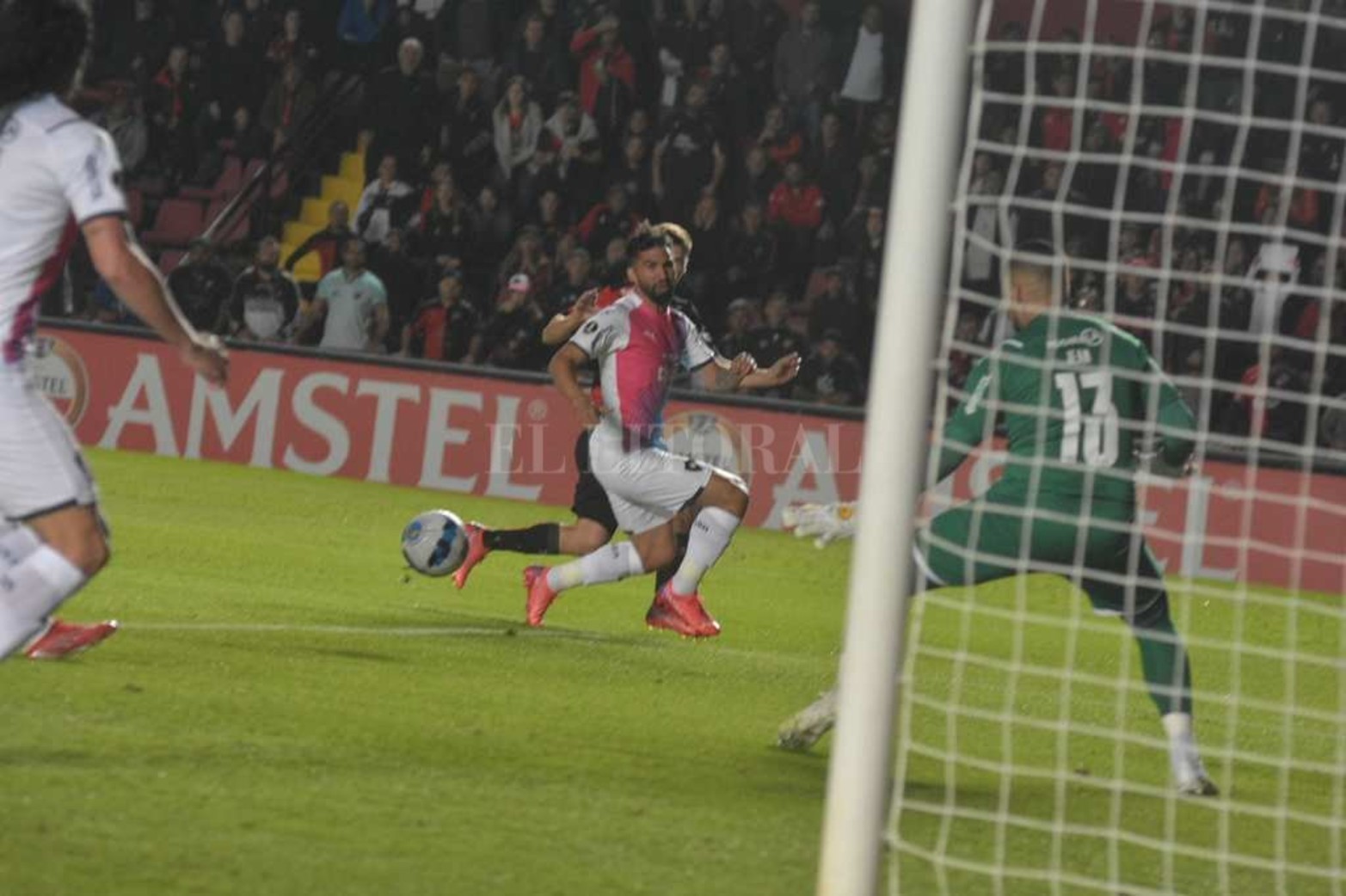 Copa Libertadores Colon - Cerro Porteño
  El primer tiempo