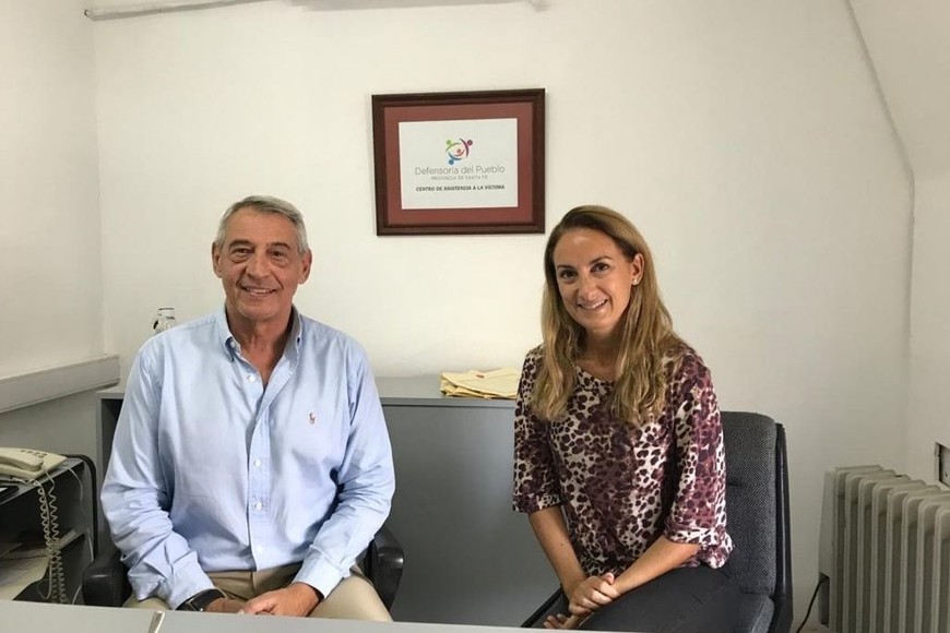 ELLITORAL_453503 |  Gentileza El director del Centro de Asistencia a la Víctima, el abogado Carlos Nallim , y la subdirectora la psicóloga Marisa Boeri contaron cómo es el trabajo del CAV y valoraron las nuevas oficinas para continuar con la atención interdisciplinaria.