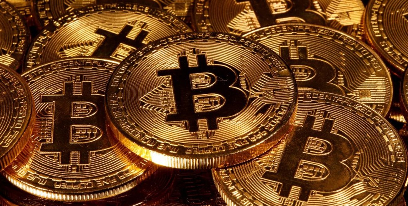 El Bitcoin toca valores mínimos de los últimos 10 meses
