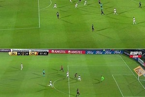 Gentileza Las imágenes de los goles anulados a Colón ante Olimpia por la Copa Libertadores dieron vuelta el continente.