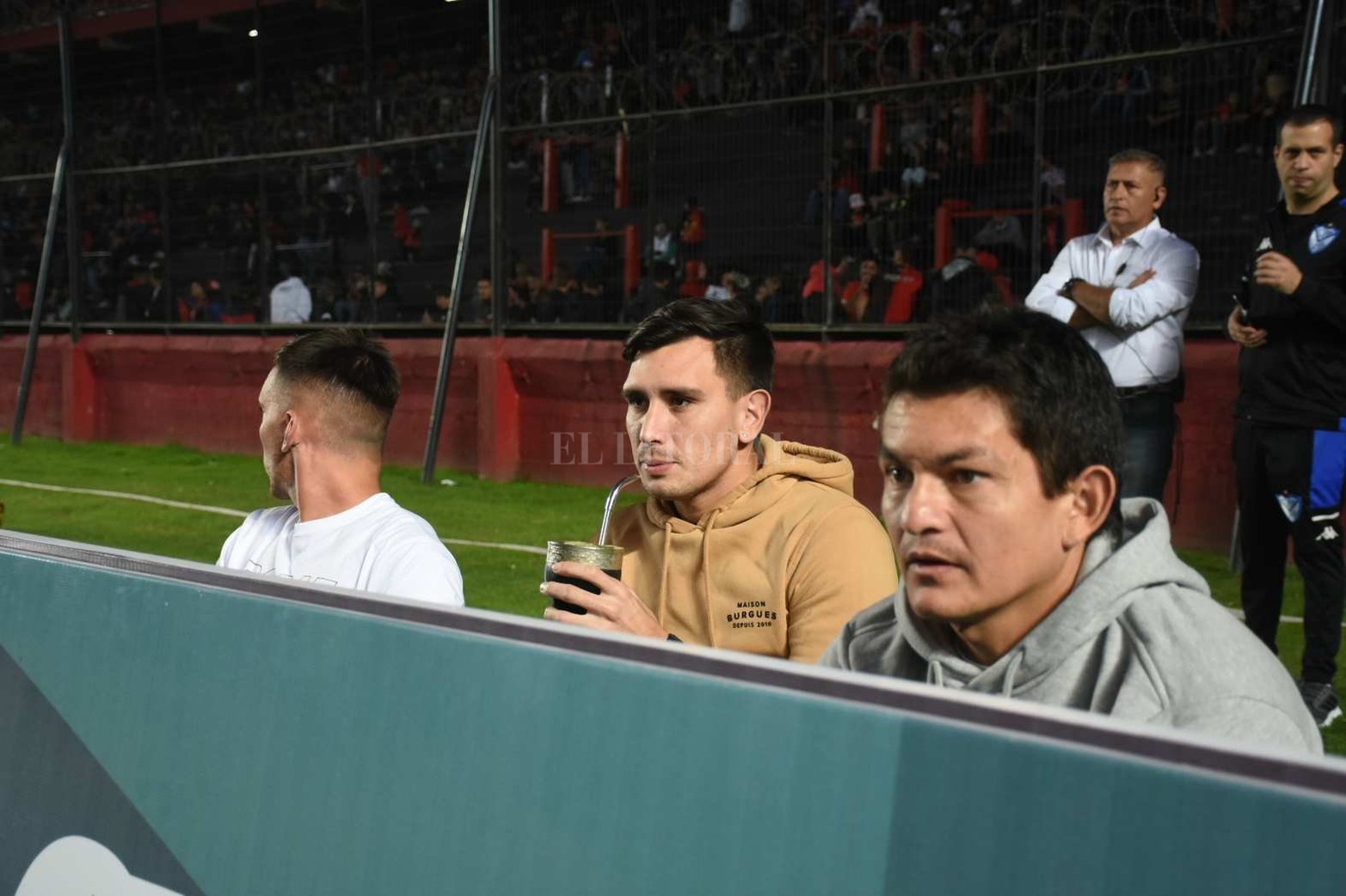 Colón y Vélez juegan por la última fecha del torneo de la Liga Profesional de fútbol.