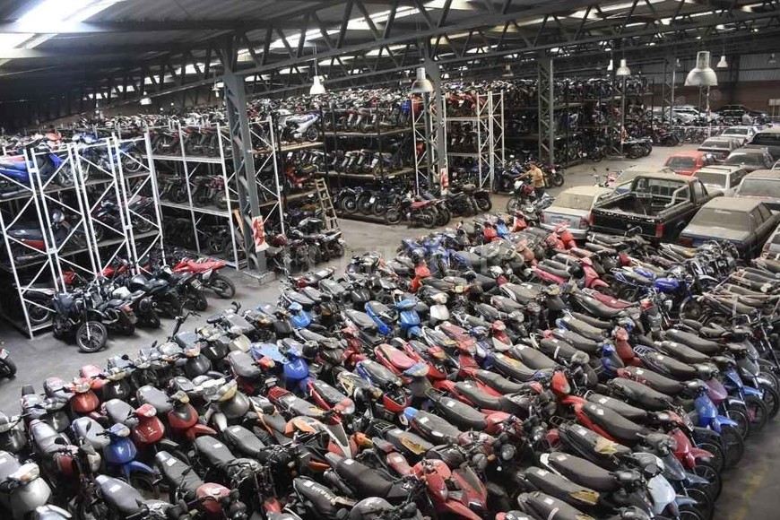 ELLITORAL_456038 |  Flavio Raina. D.R