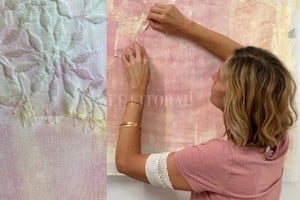 Gentileza AG Arte Crea piezas individuales en textiles, papel y cerámica, así como instalaciones.