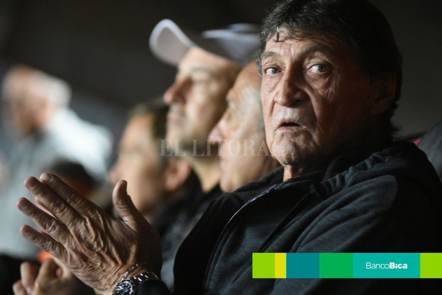 Galería Bica: Colón vs. Vélez