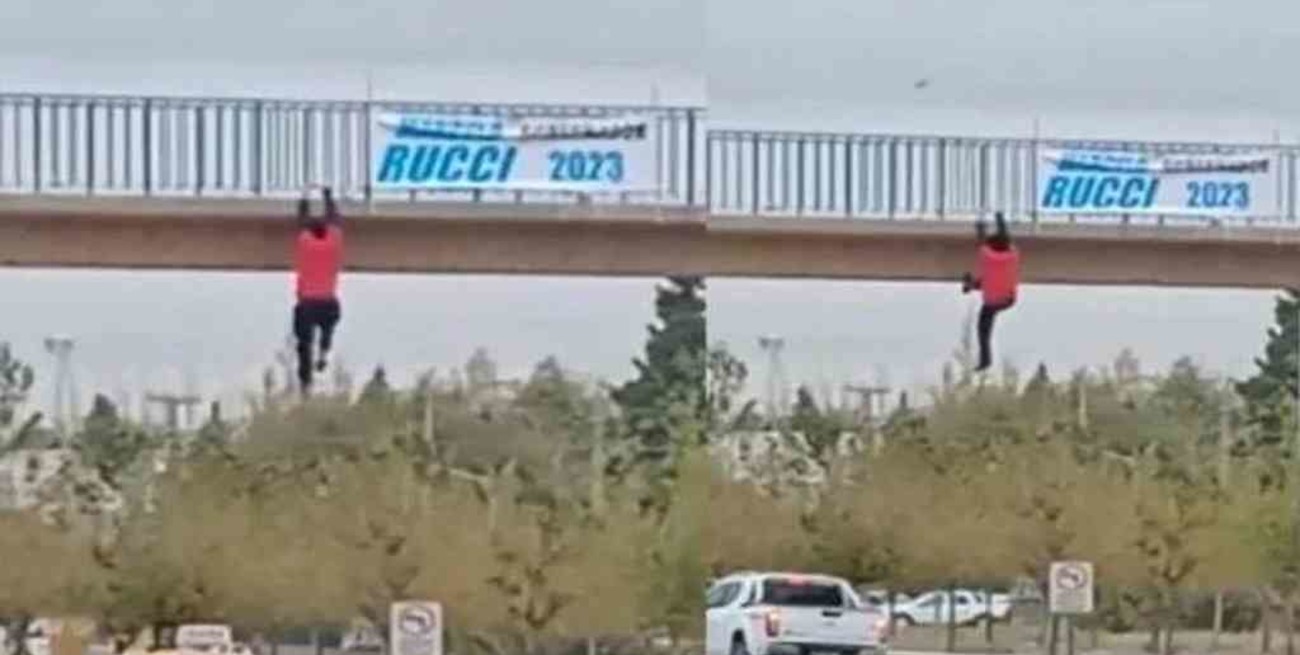 Neuquén: colocaba un cartel en un puente cuando quedó colgando, y un automovilista lo salvó