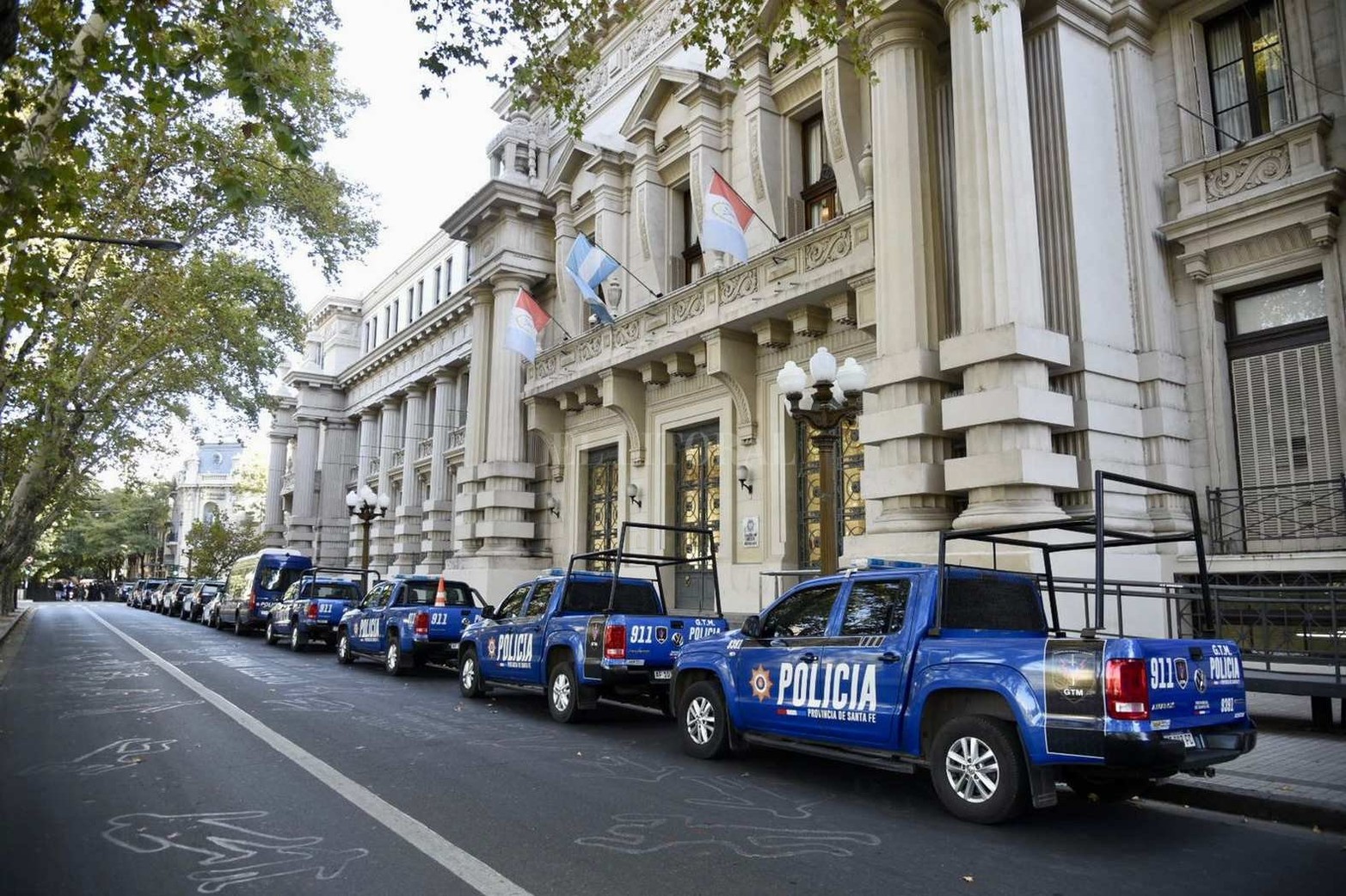 En un inédito encuentro en Rosario, La Corte Suprema reclamó "compromiso" para combatir el narcotráfico. Fue en el marco del encuentro de jueces federales.