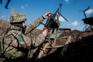 ELLITORAL_456667 |  Reuters Soldado ucraniano en la localidad de Travneve, en Donetsk, Ucrania.