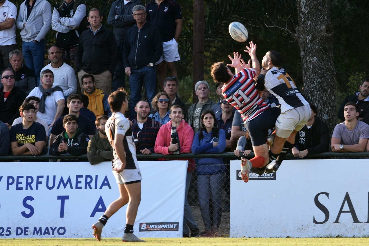 En Sauce Viejo, Santa Fe recibió a Estudiantes de Paraná quien le ganó 22 a 17.