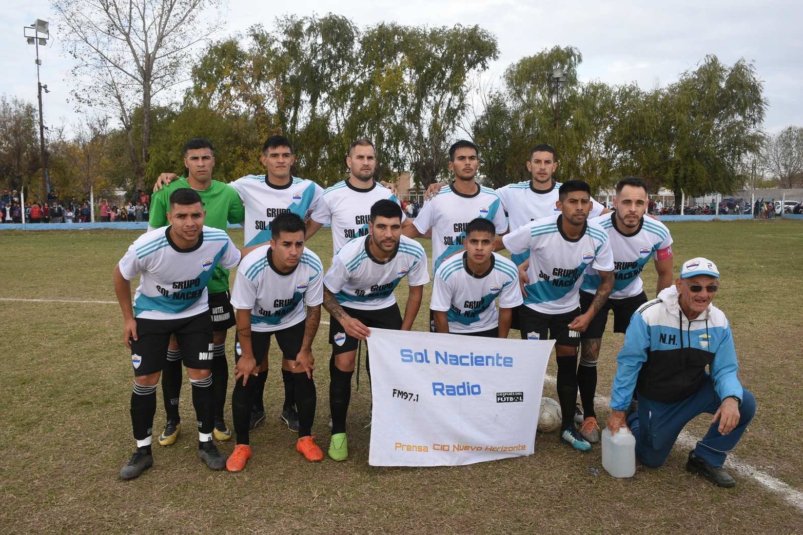 Colón le ganó 2 a 1 a Nuevo Horizonte y sigue puntero del torneo de la Liga Santafesina de Fútbol.