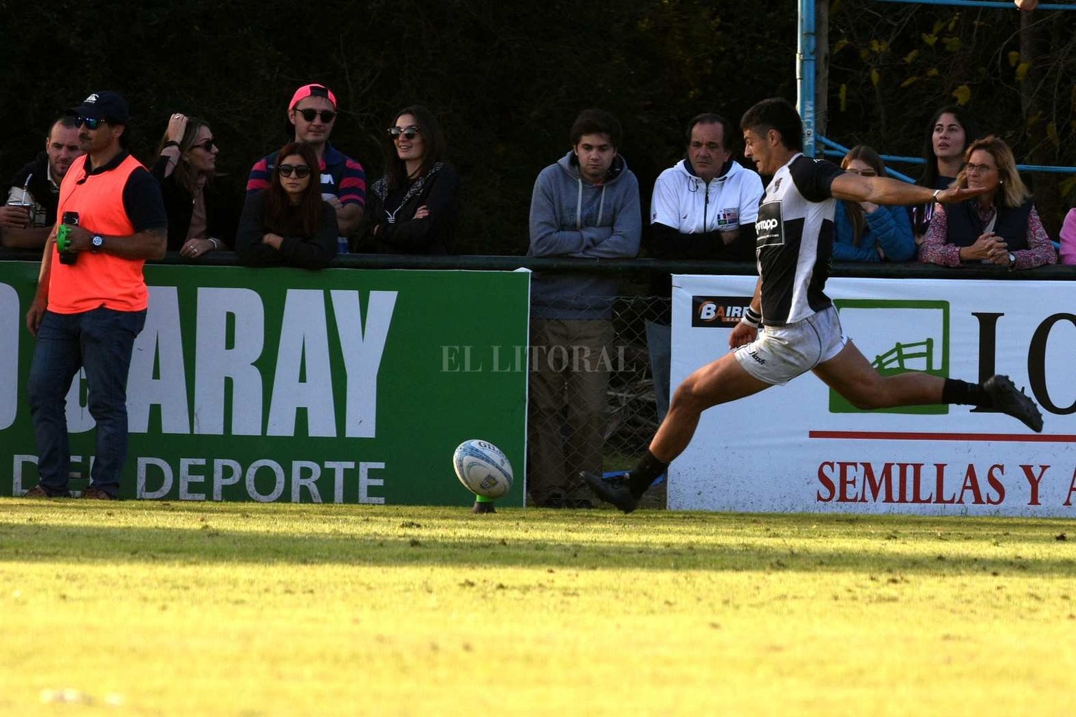 En Sauce Viejo, Santa Fe recibió a Estudiantes de Paraná quien le ganó 22 a 17.