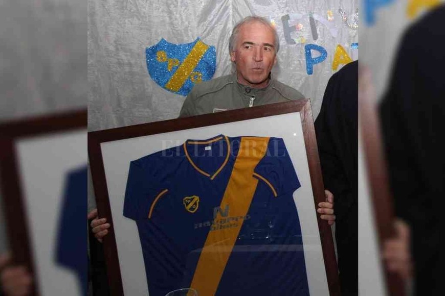 ELLITORAL_456642 |  Archivo El Litoral. Eladio  Dito  Rosso, uno de los responsables de la conducción del club. Hoy, como Secretario en la Liga Santafesina, su lugar es ocupado por Alejandro Musso, otro de los hombres que nació en el club como futbolista.