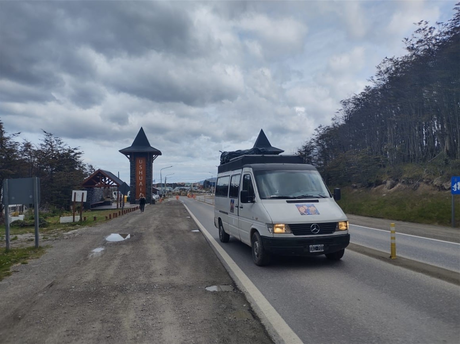En Ushuaia, punto de partida del viaje que los llevará a recorrer América.