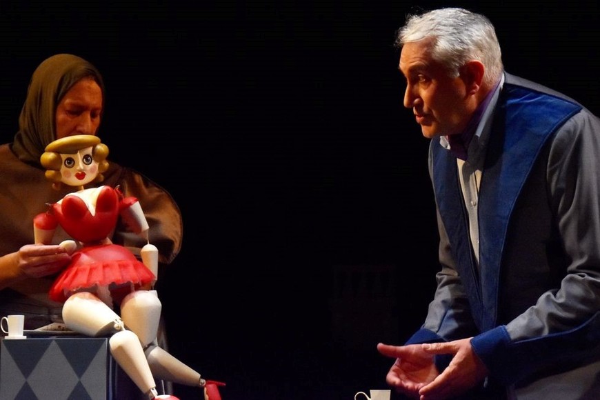 La obra está dirigida por María Rosa Pfeiffer.