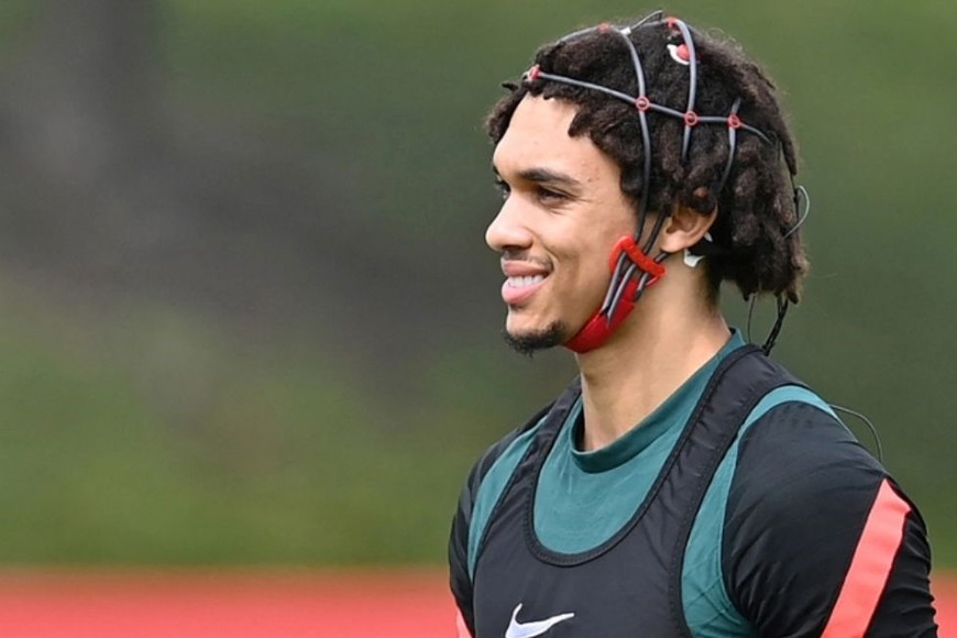 Trent Alexander-Arnold. Crédito: AFP