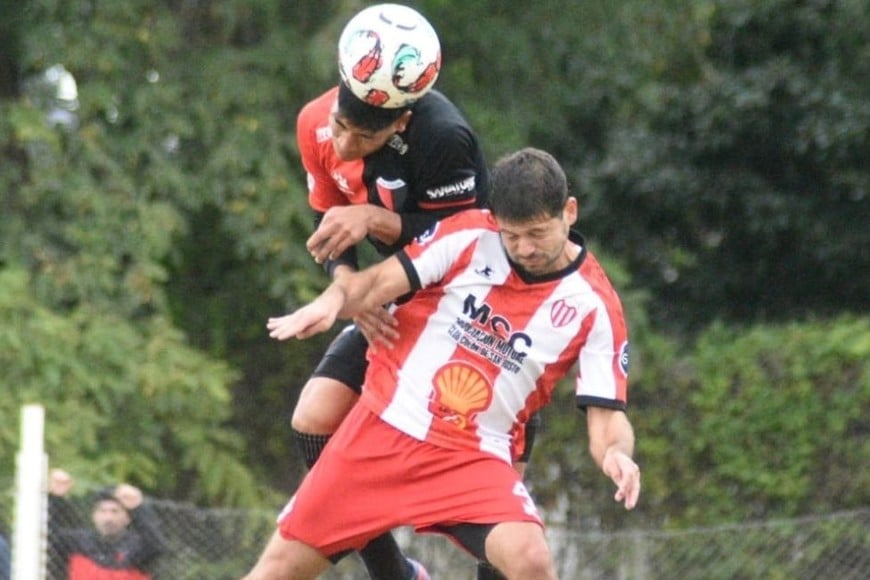 El conjunto santafesino cedió la punta de la tabla, aunque tiene un partido menos y en la próxima fecha enfrentará al nuevo líder. Crédito: Luis Cetraro