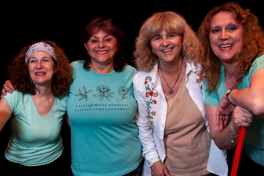 La obra se nutre de tres “mujeres de familia” que se encuentran en un gimnasio. Gentileza producción.
