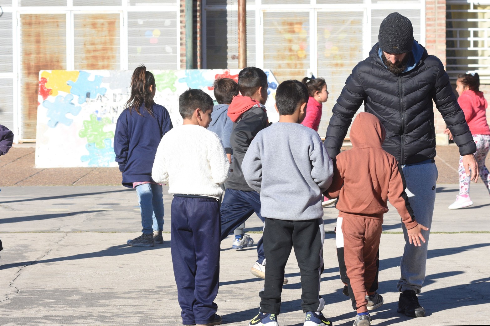 "Nuestros alumnos viven mayoritariamente en ranchos", contó la directora de la Escuela Zazpe 1298 de Santa Rosa de Lima. Necesitan ropa  y estufas.