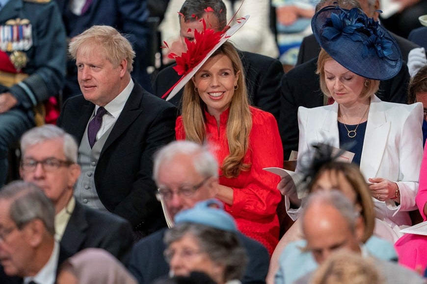 Britain's Prime Minister Boris Johnson, his wife, Carrie Johnson, and Foreign Secretary Liz Truss attend the National Service of Thanksgiving held at St Paul's Cathedral, during Britain's Queen Elizabeth's Platinum Jubilee celebrations, in London, Britain, June 3, 2022. Arthur Edwards/Pool via REUTERS