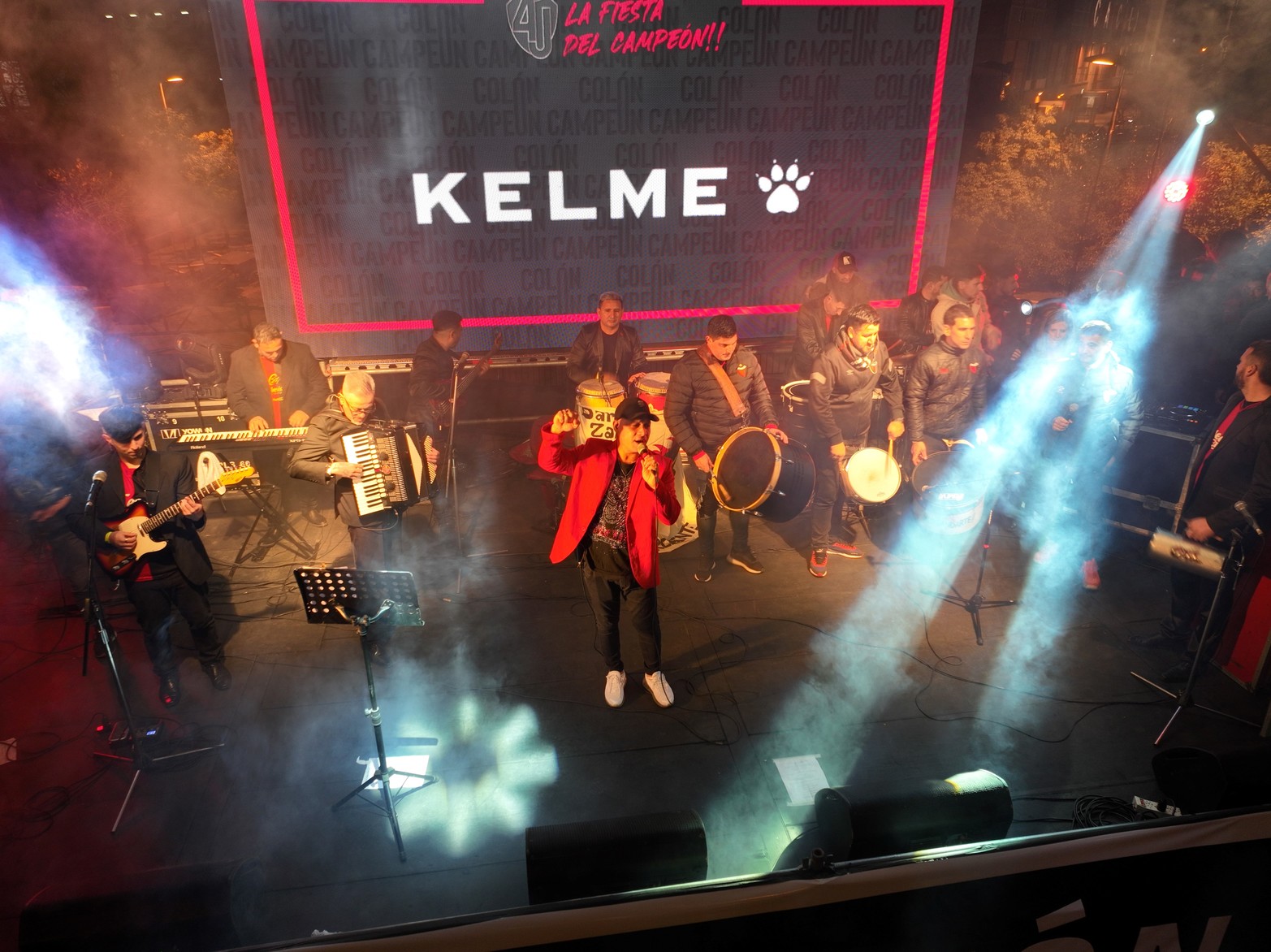 Desde las alturas, así se vivió el aniversario de la primera estrella que consiguió Colón.