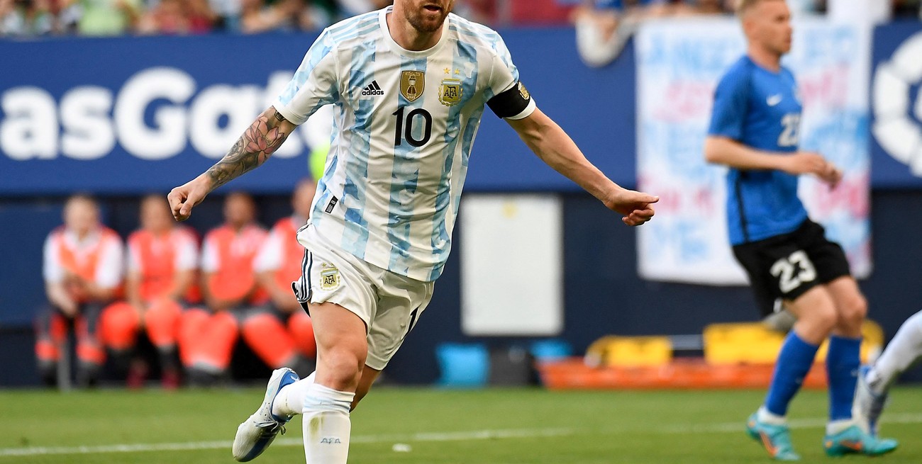 Con cinco goles de Messi, Argentina goleó a Estonia en un amistoso