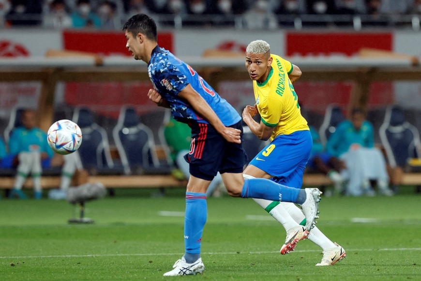 Soccer Football - International friendly - Japan v Brazil - Japan National Stadium, Tokyo, Japan - June 6, 2022
Brazil's Richarlison shoots at goal REUTERS/Issei Kato