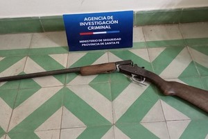 El arma utilizada es una escopeta tiro a tiro, calibre 16 de la marca Invicta. Crédito: Prensa AIC