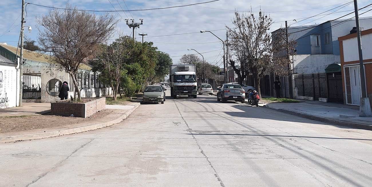 Habilitan el tránsito de calle Espora entre Peñaloza y Blas Parera